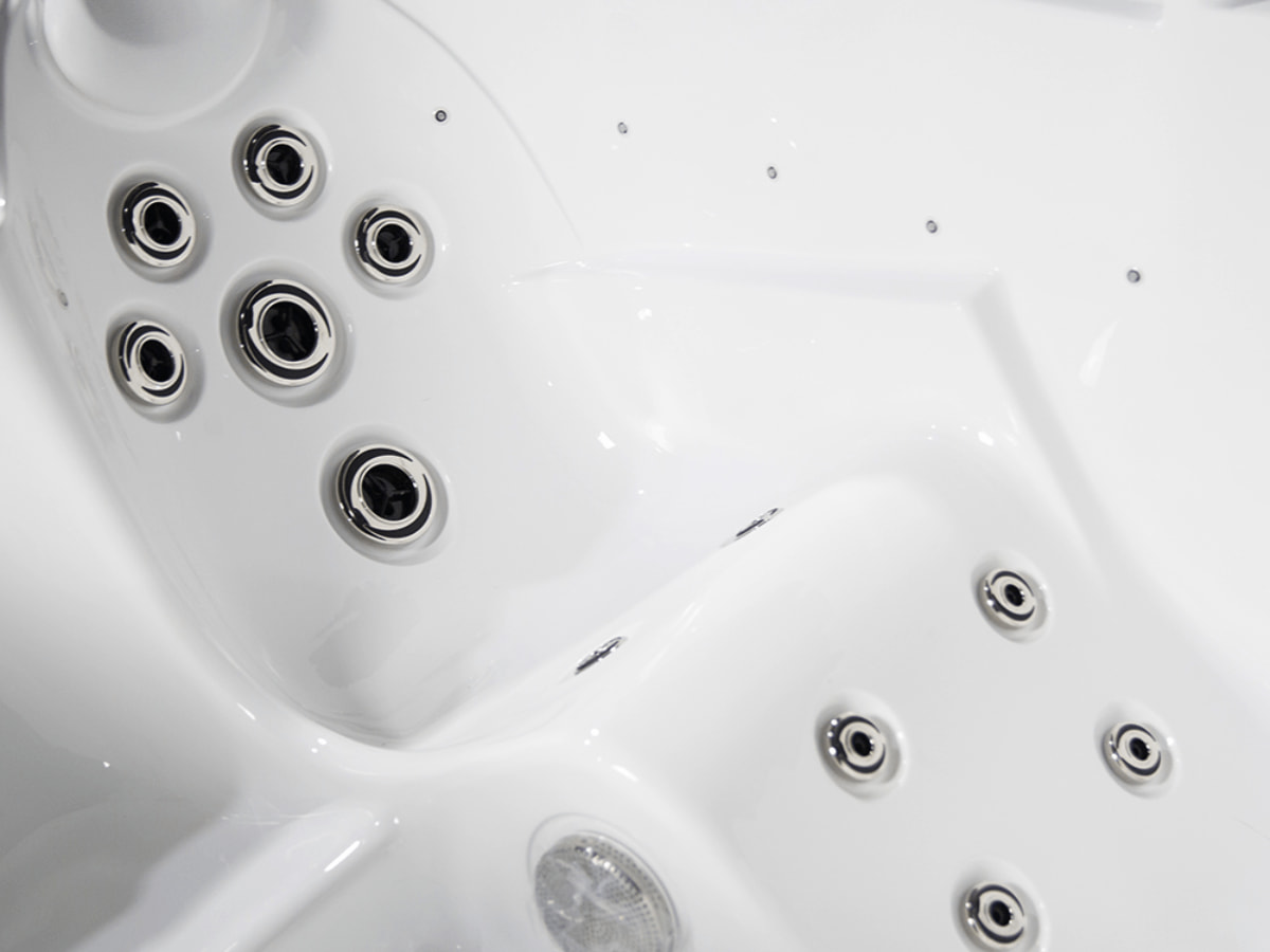 Precision Hydrotherapy: Targeted Relief Where You Need It